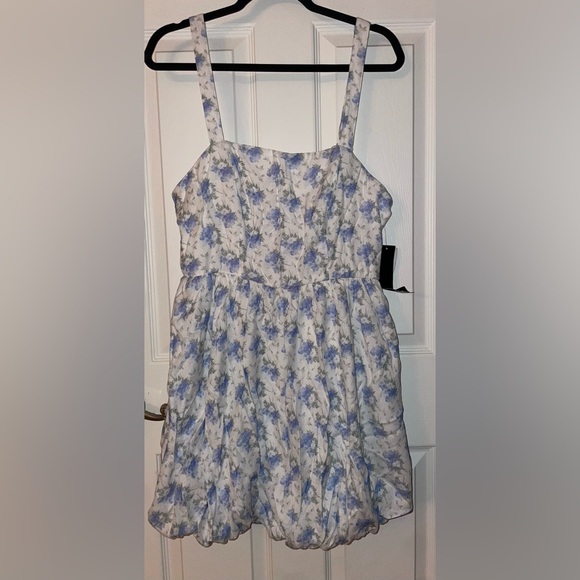 Trixxi Dresses & Skirts - Trixxi Blue & White Floral Sleeveless Sundress